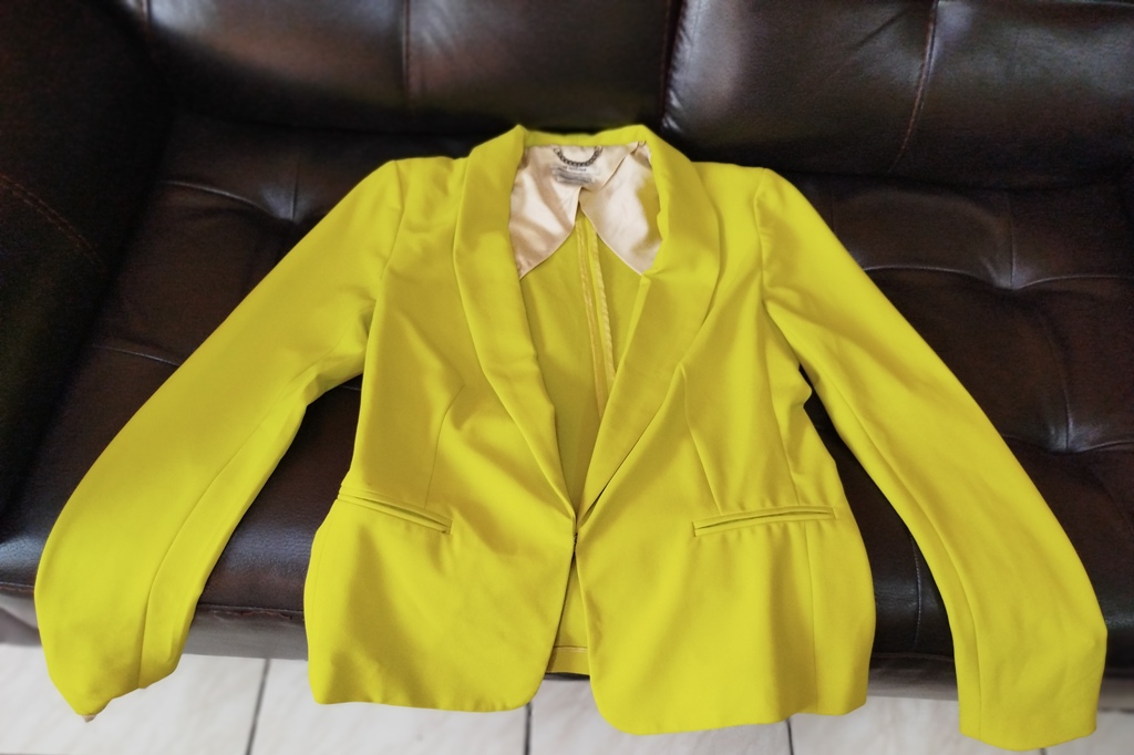 VESTE  JAUNE