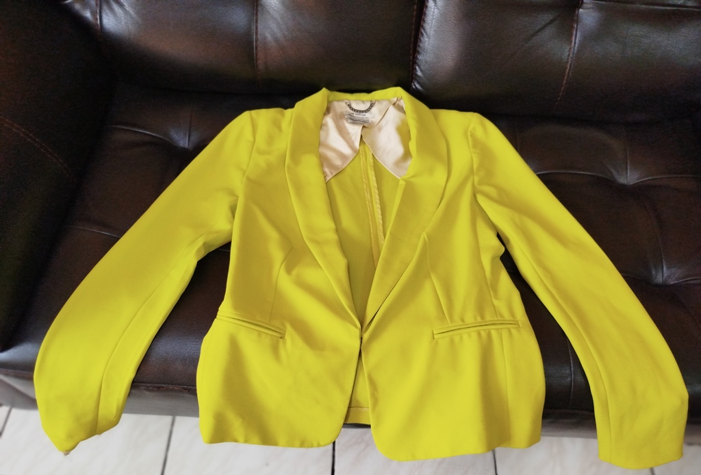 VESTE  JAUNE